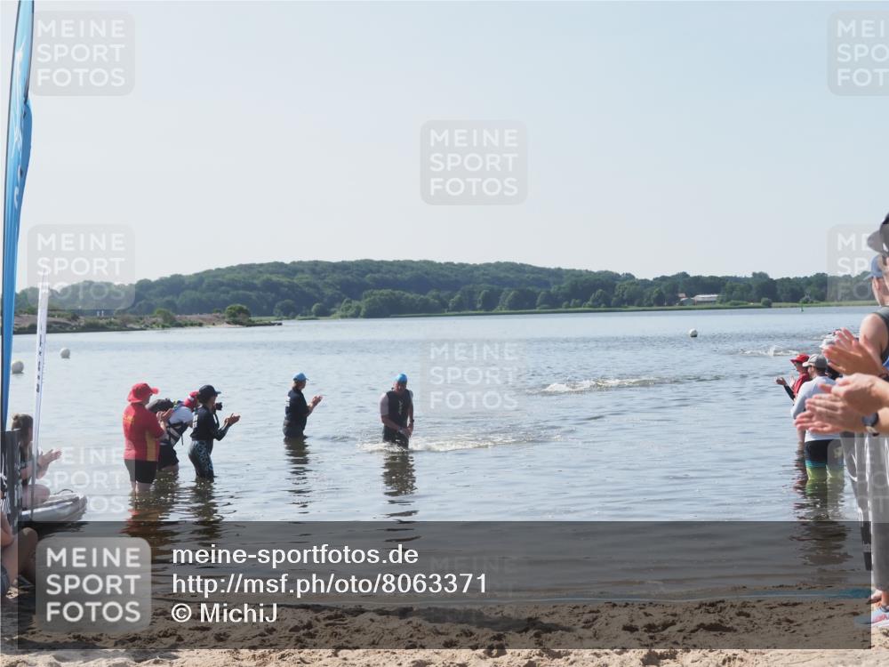 22.06.2025 - Viking Triathlon MichiJ http://msf.ph/oto/8063371 22.06.2025 10:24:48 Schwimmen 4, 329 meine-sportfotos.de