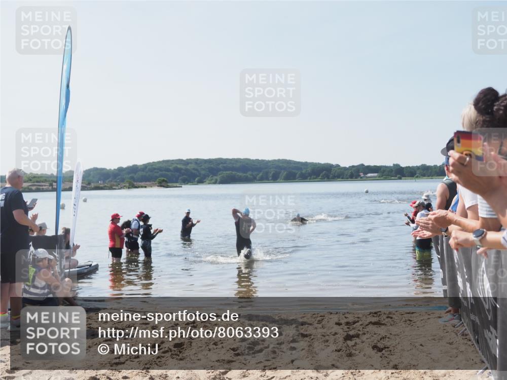 22.06.2025 - Viking Triathlon MichiJ http://msf.ph/oto/8063393 22.06.2025 10:24:52 Schwimmen 4, 329, 521 meine-sportfotos.de