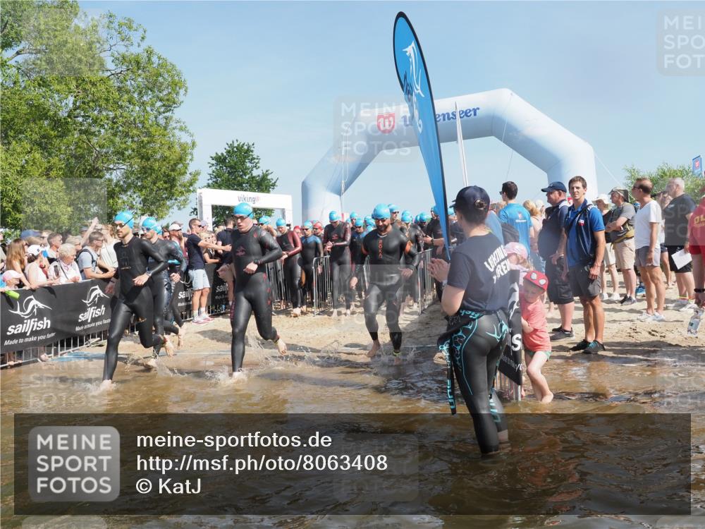 22.06.2025 - Viking Triathlon KatJ http://msf.ph/oto/8063408 22.06.2025 10:02:32 Schwimmen 78, 103, 114, 180, 188, 189, 193, 265, 283, 297, 513, 520, 532, 546, 549 meine-sportfotos.de