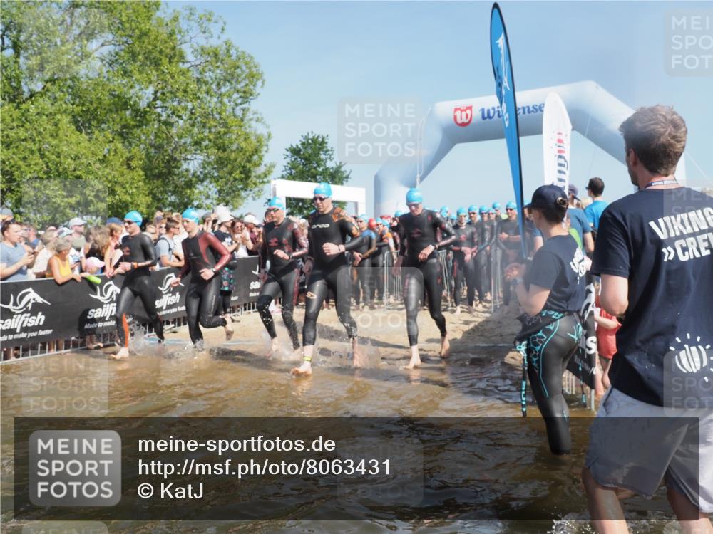 22.06.2025 - Viking Triathlon KatJ http://msf.ph/oto/8063431 22.06.2025 10:02:38 Schwimmen 114, 161, 188, 189, 193, 264, 297, 366, 427, 429, 513, 520, 532, 546, 549 meine-sportfotos.de