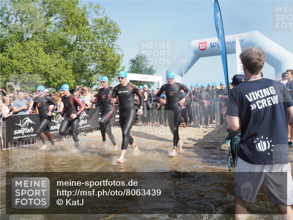 22.06.2025 - Viking Triathlon KatJ http://msf.ph/oto/8063439 22.06.2025 10:02:39 Schwimmen 114, 161, 193, 264, 297, 323, 366, 427, 429, 513, 546, 552 meine-sportfotos.de