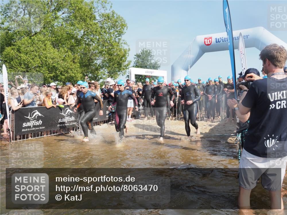 22.06.2025 - Viking Triathlon KatJ http://msf.ph/oto/8063470 22.06.2025 10:02:43 Schwimmen 98, 114, 161, 193, 264, 323, 366, 427, 429, 430, 486, 513, 546, 552 meine-sportfotos.de