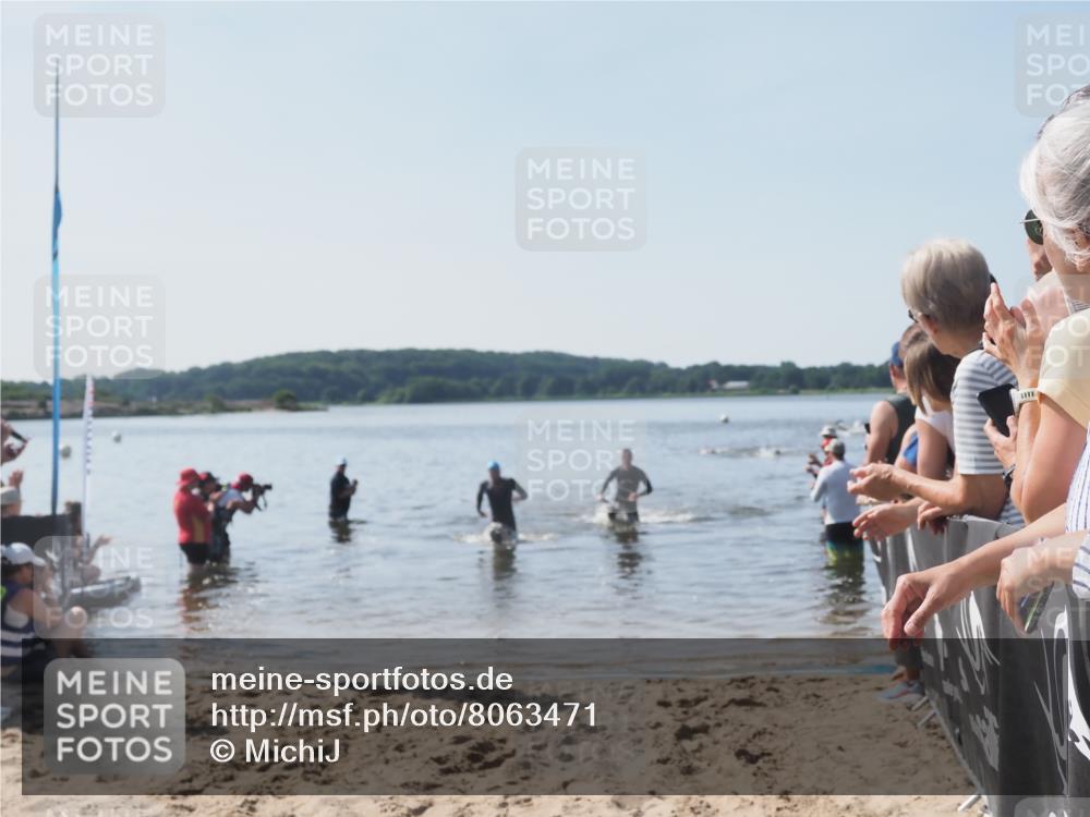 22.06.2025 - Viking Triathlon MichiJ http://msf.ph/oto/8063471 22.06.2025 10:25:01 Schwimmen 4, 521 meine-sportfotos.de