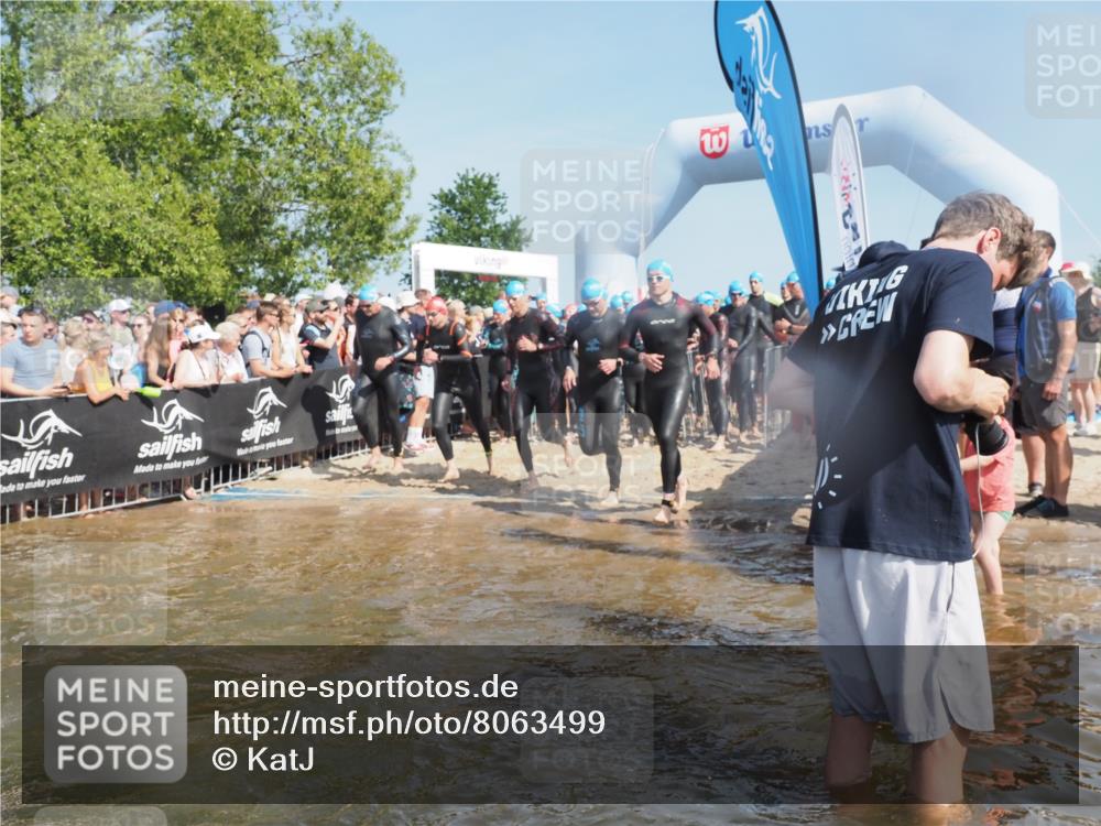 22.06.2025 - Viking Triathlon KatJ http://msf.ph/oto/8063499 22.06.2025 10:02:48 Schwimmen 40, 98, 161, 164, 264, 323, 340, 366, 427, 429, 430, 486, 548, 552, 608 meine-sportfotos.de