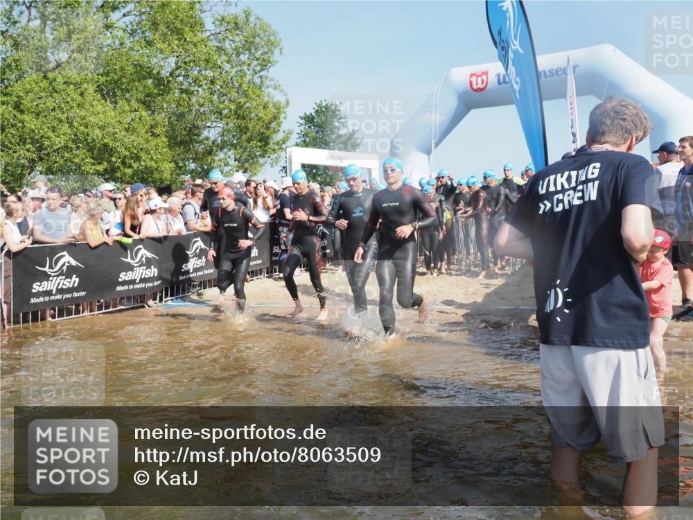 22.06.2025 - Viking Triathlon KatJ http://msf.ph/oto/8063509 22.06.2025 10:02:49 Schwimmen 5, 40, 43, 98, 164, 323, 340, 366, 427, 429, 430, 486, 548, 552, 554, 608 meine-sportfotos.de