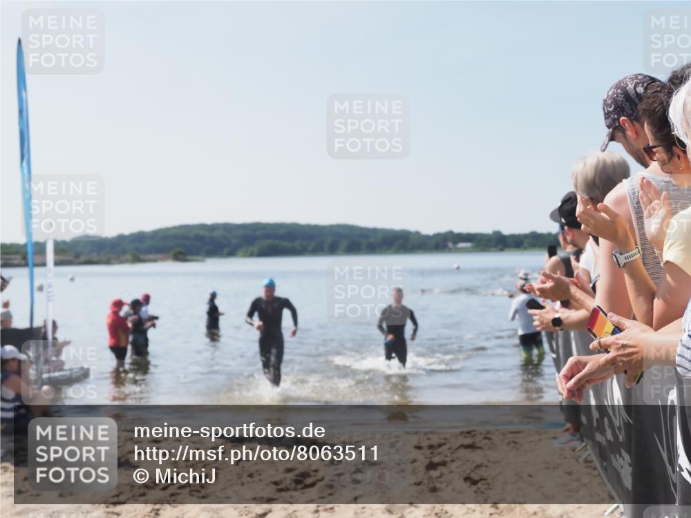 22.06.2025 - Viking Triathlon MichiJ http://msf.ph/oto/8063511 22.06.2025 10:25:05 Schwimmen 4, 521 meine-sportfotos.de