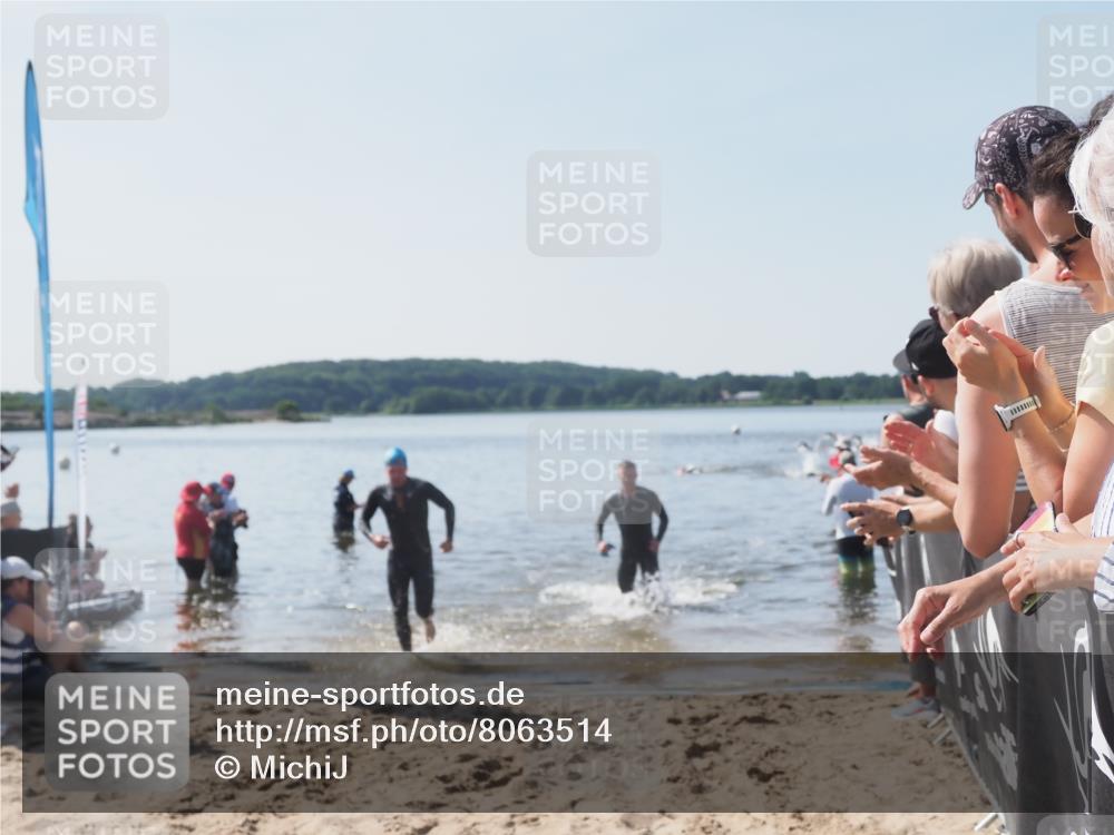 22.06.2025 - Viking Triathlon MichiJ http://msf.ph/oto/8063514 22.06.2025 10:25:06 Schwimmen 4, 521 meine-sportfotos.de