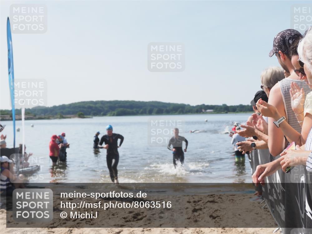 22.06.2025 - Viking Triathlon MichiJ http://msf.ph/oto/8063516 22.06.2025 10:25:06 Schwimmen 4, 521 meine-sportfotos.de