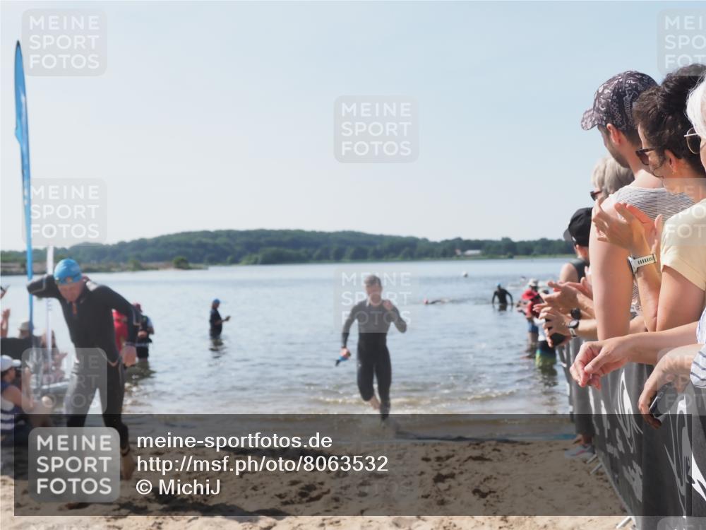22.06.2025 - Viking Triathlon MichiJ http://msf.ph/oto/8063532 22.06.2025 10:25:08 Schwimmen 4, 521 meine-sportfotos.de