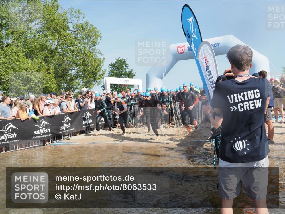22.06.2025 - Viking Triathlon KatJ http://msf.ph/oto/8063533 22.06.2025 10:02:52 Schwimmen 5, 40, 43, 98, 154, 164, 323, 340, 430, 475, 486, 548, 552, 554, 608 meine-sportfotos.de
