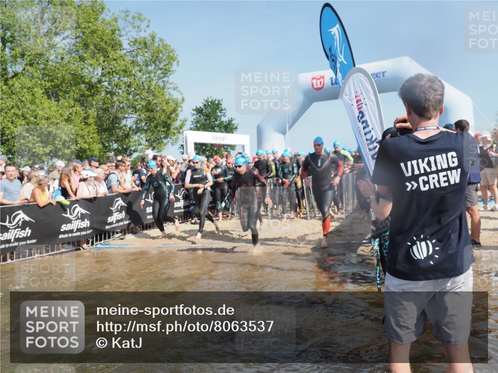 22.06.2025 - Viking Triathlon KatJ http://msf.ph/oto/8063537 22.06.2025 10:02:52 Schwimmen 5, 40, 43, 98, 154, 164, 323, 340, 430, 475, 486, 548, 552, 554, 608 meine-sportfotos.de