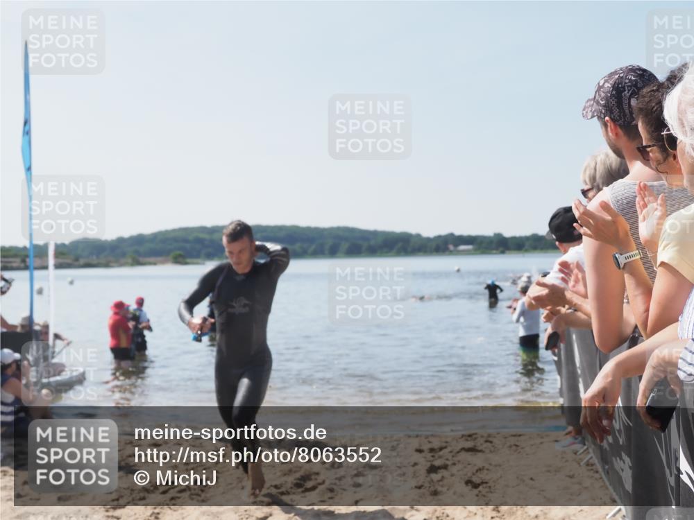 22.06.2025 - Viking Triathlon MichiJ http://msf.ph/oto/8063552 22.06.2025 10:25:09 Schwimmen 4, 521 meine-sportfotos.de