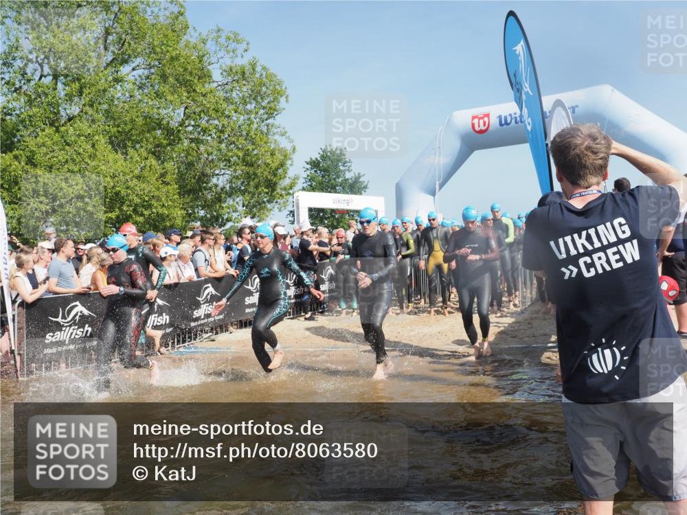 22.06.2025 - Viking Triathlon KatJ http://msf.ph/oto/8063580 22.06.2025 10:02:58 Schwimmen 5, 40, 43, 47, 101, 154, 164, 233, 340, 398, 475, 548, 554, 608, 632 meine-sportfotos.de
