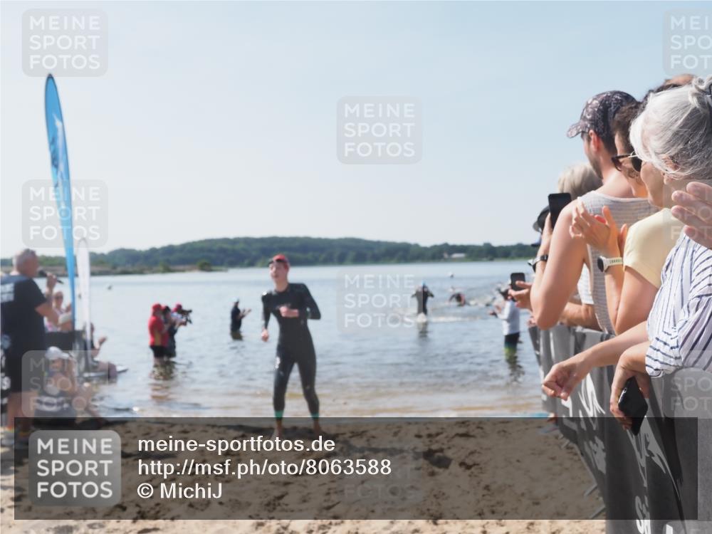 22.06.2025 - Viking Triathlon MichiJ http://msf.ph/oto/8063588 22.06.2025 10:25:33 Schwimmen 2, 420, 641 meine-sportfotos.de