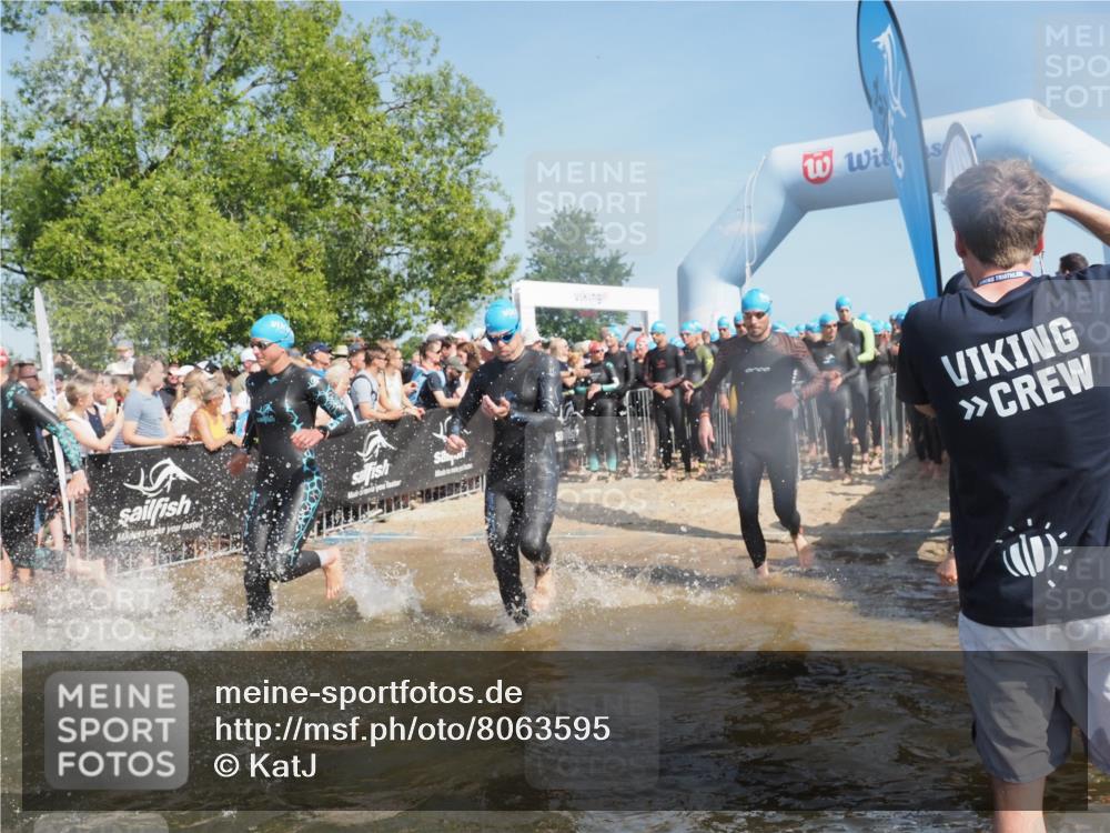 22.06.2025 - Viking Triathlon KatJ http://msf.ph/oto/8063595 22.06.2025 10:02:58 Schwimmen 5, 40, 43, 47, 101, 154, 164, 233, 340, 398, 475, 548, 554, 608, 632 meine-sportfotos.de