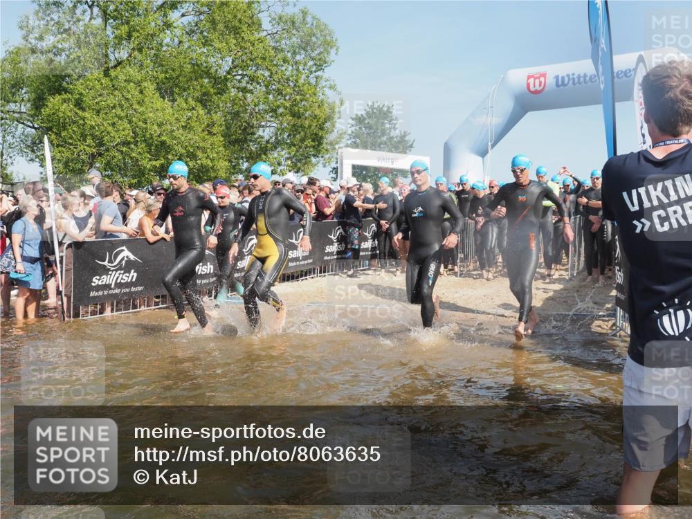 22.06.2025 - Viking Triathlon KatJ http://msf.ph/oto/8063635 22.06.2025 10:03:03 Schwimmen 5, 43, 47, 101, 154, 177, 204, 233, 349, 398, 475, 478, 554, 602, 632 meine-sportfotos.de