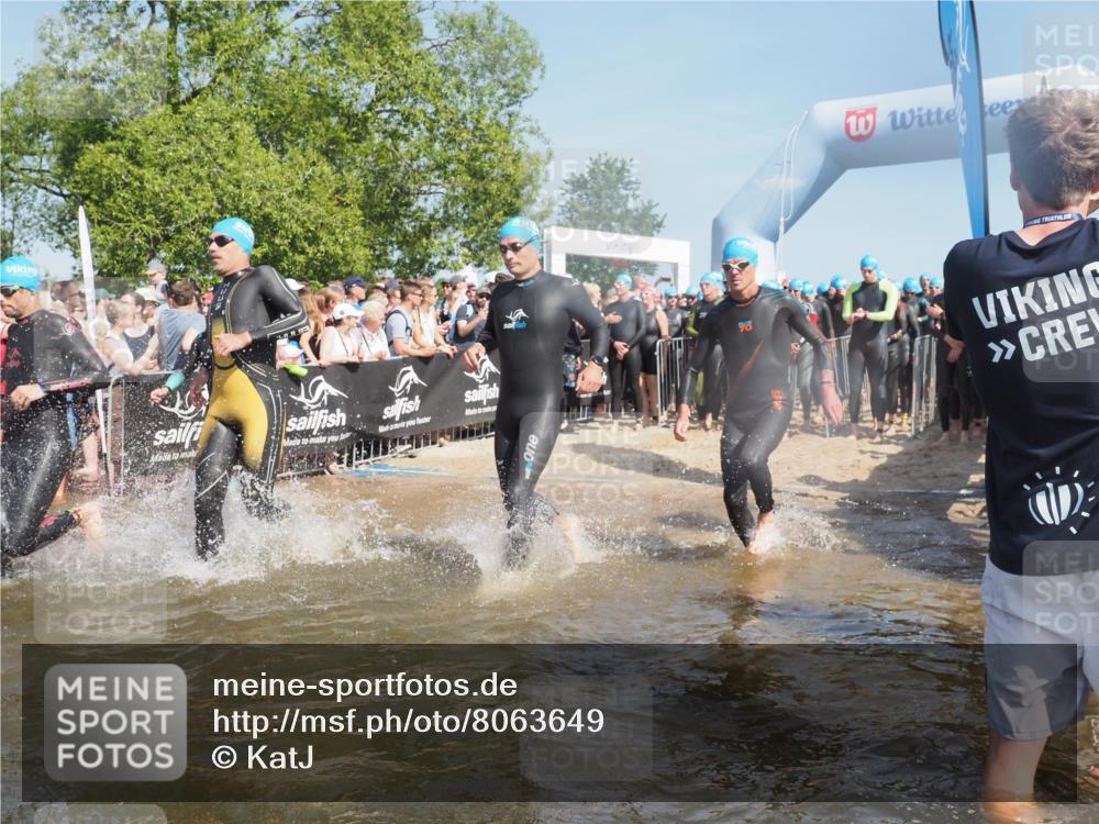 22.06.2025 - Viking Triathlon KatJ http://msf.ph/oto/8063649 22.06.2025 10:03:04 Schwimmen 47, 101, 154, 177, 204, 233, 349, 398, 475, 478, 602, 632 meine-sportfotos.de