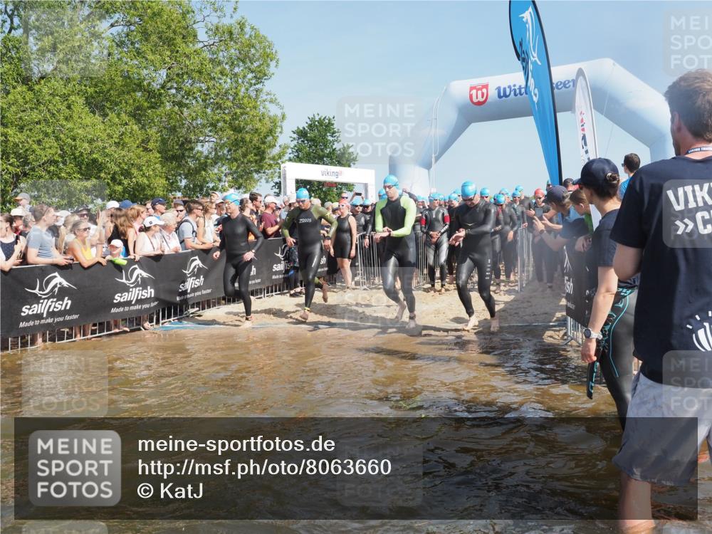 22.06.2025 - Viking Triathlon KatJ http://msf.ph/oto/8063660 22.06.2025 10:03:08 Schwimmen 101, 177, 187, 204, 208, 233, 334, 349, 398, 478, 505, 524, 602, 632 meine-sportfotos.de