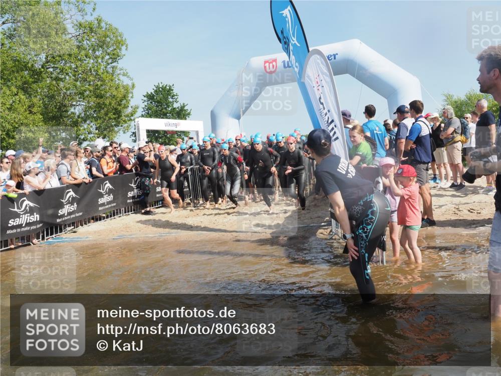 22.06.2025 - Viking Triathlon KatJ http://msf.ph/oto/8063683 22.06.2025 10:03:12 Schwimmen 20, 134, 177, 187, 204, 208, 334, 348, 349, 478, 505, 524, 602, 636, 660 meine-sportfotos.de
