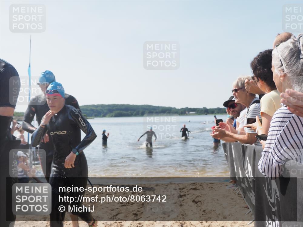22.06.2025 - Viking Triathlon MichiJ http://msf.ph/oto/8063742 22.06.2025 10:25:57 Schwimmen 10, 49, 455, 557, 617, 642 meine-sportfotos.de