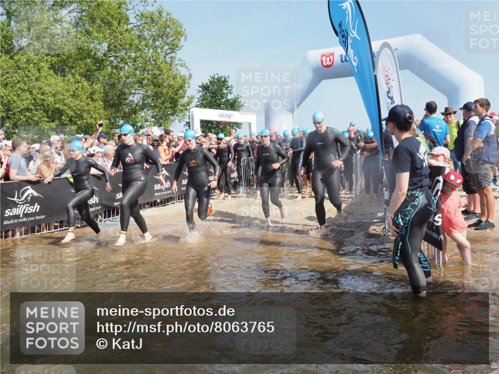 22.06.2025 - Viking Triathlon KatJ http://msf.ph/oto/8063765 22.06.2025 10:03:23 Schwimmen 20, 25, 34, 88, 89, 134, 163, 229, 251, 324, 332, 348, 540, 636, 660 meine-sportfotos.de