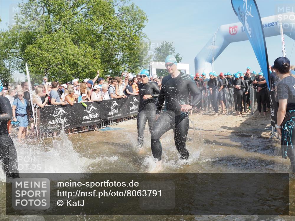 22.06.2025 - Viking Triathlon KatJ http://msf.ph/oto/8063791 22.06.2025 10:03:24 Schwimmen 25, 34, 42, 88, 89, 134, 163, 221, 229, 251, 324, 332, 540, 556 meine-sportfotos.de
