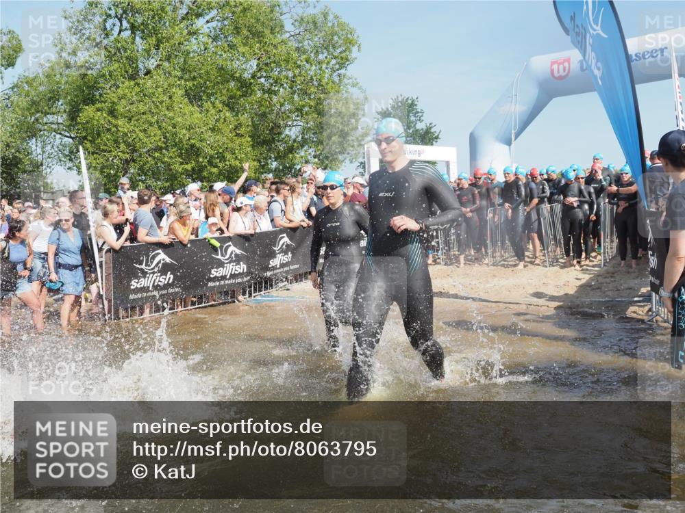 22.06.2025 - Viking Triathlon KatJ http://msf.ph/oto/8063795 22.06.2025 10:03:24 Schwimmen 25, 34, 42, 88, 89, 134, 163, 221, 229, 251, 324, 332, 540, 556 meine-sportfotos.de