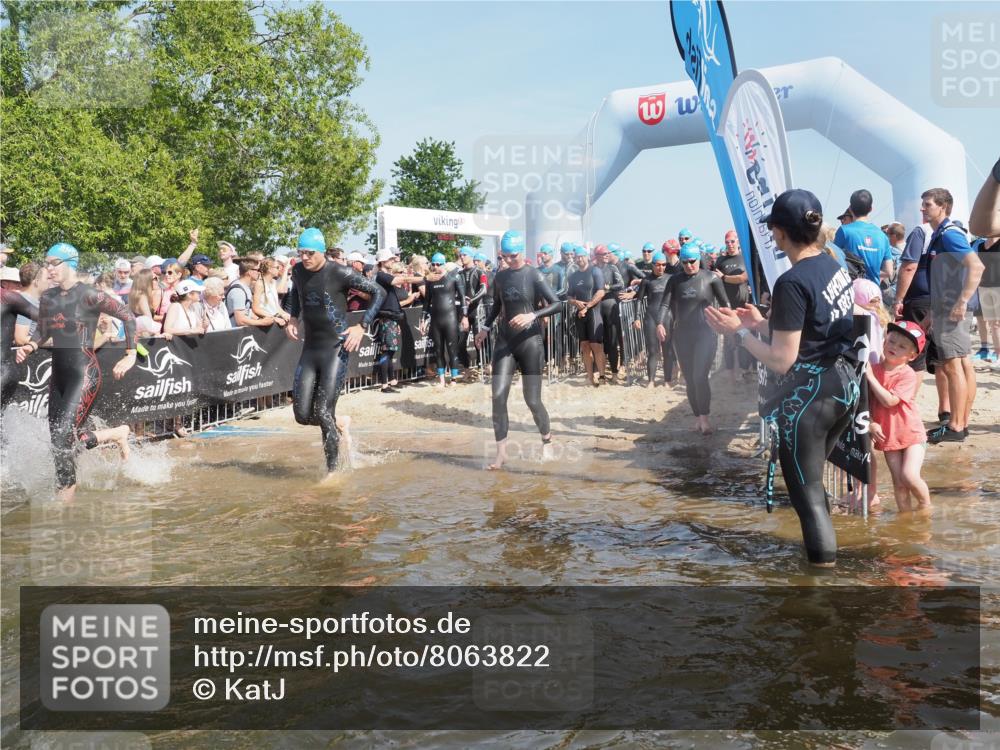 22.06.2025 - Viking Triathlon KatJ http://msf.ph/oto/8063822 22.06.2025 10:03:29 Schwimmen 25, 34, 42, 88, 89, 163, 179, 182, 221, 251, 324, 332, 454, 540, 556, 645 meine-sportfotos.de