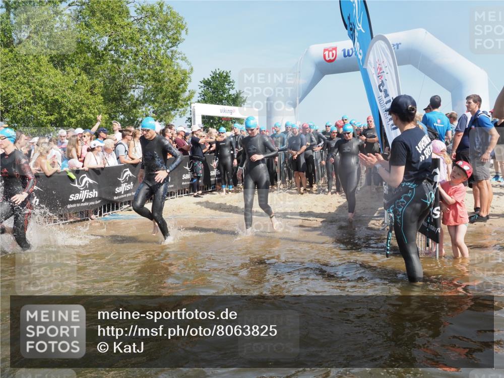 22.06.2025 - Viking Triathlon KatJ http://msf.ph/oto/8063825 22.06.2025 10:03:29 Schwimmen 25, 34, 42, 88, 89, 163, 179, 182, 221, 251, 324, 332, 454, 540, 556, 645 meine-sportfotos.de