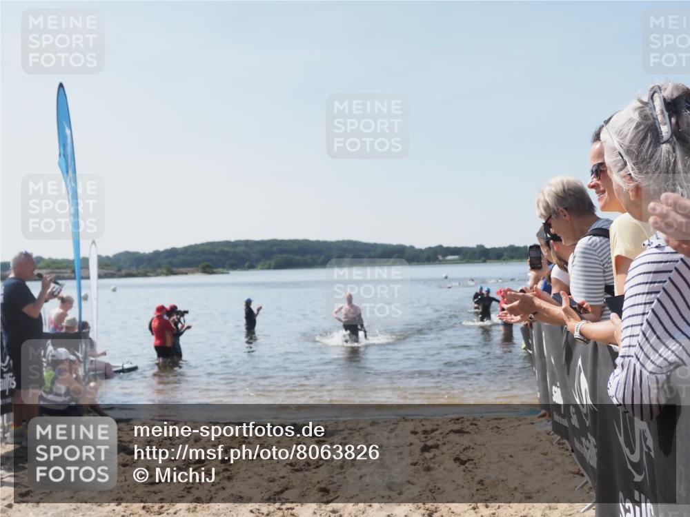22.06.2025 - Viking Triathlon MichiJ http://msf.ph/oto/8063826 22.06.2025 10:26:10 Schwimmen 9, 526, 617, 642 meine-sportfotos.de