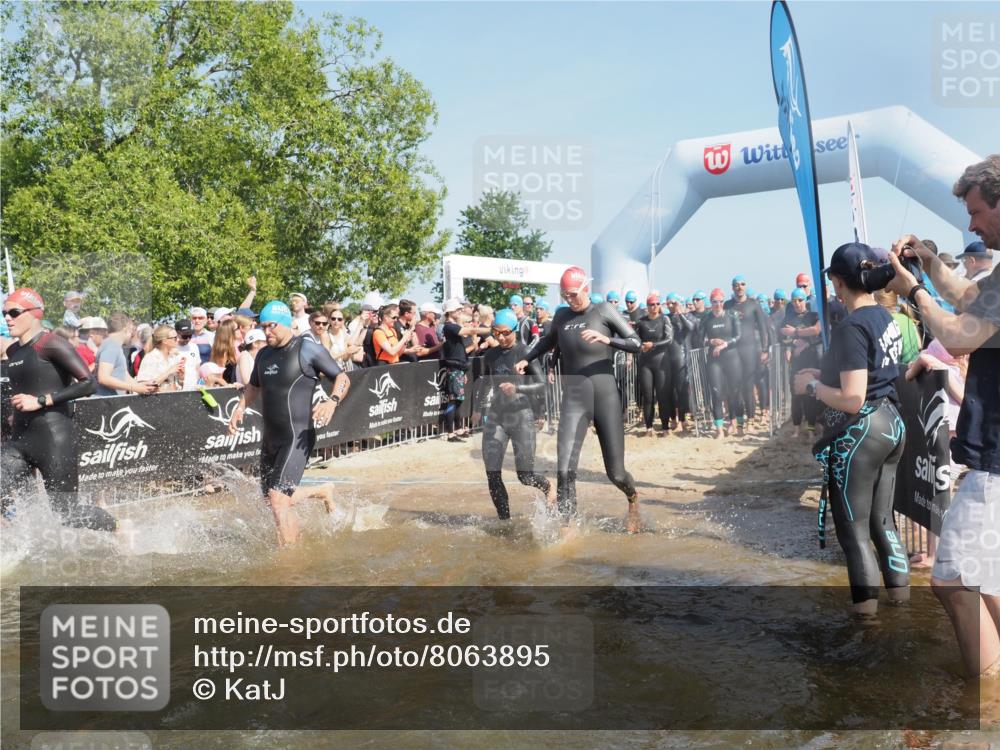 22.06.2025 - Viking Triathlon KatJ http://msf.ph/oto/8063895 22.06.2025 10:03:34 Schwimmen 42, 58, 62, 79, 148, 179, 182, 221, 324, 434, 454, 556, 619, 635, 645, 659 meine-sportfotos.de