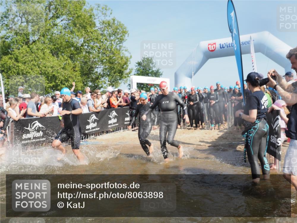 22.06.2025 - Viking Triathlon KatJ http://msf.ph/oto/8063898 22.06.2025 10:03:34 Schwimmen 42, 58, 62, 79, 148, 179, 182, 221, 324, 434, 454, 556, 619, 635, 645, 659 meine-sportfotos.de