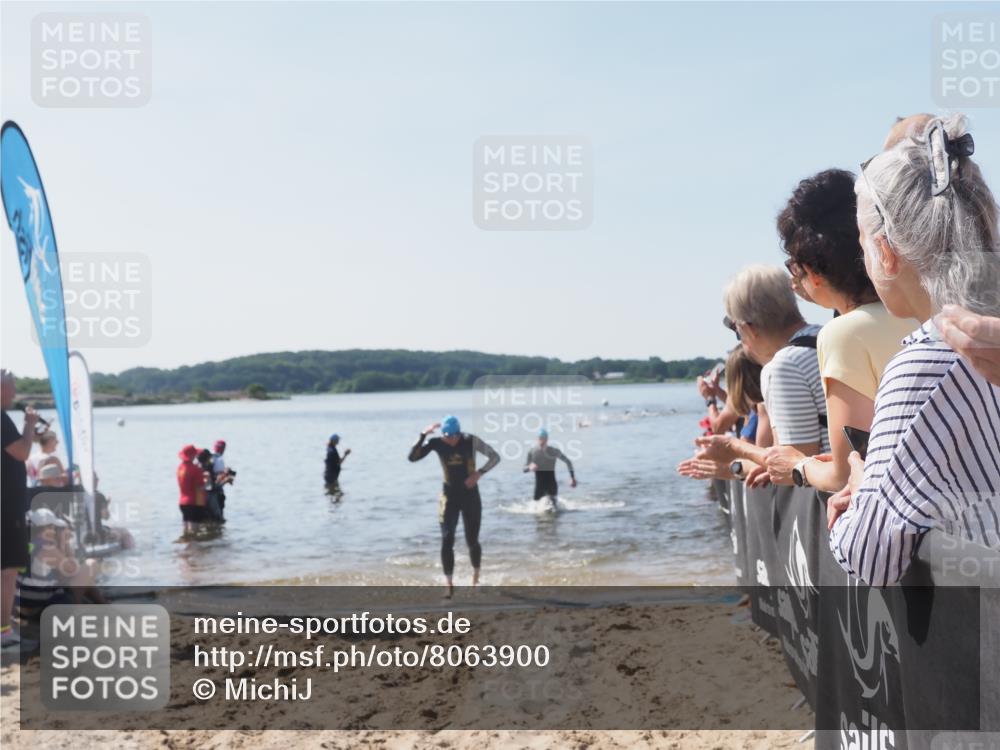 22.06.2025 - Viking Triathlon MichiJ http://msf.ph/oto/8063900 22.06.2025 10:26:19 Schwimmen 9, 526 meine-sportfotos.de