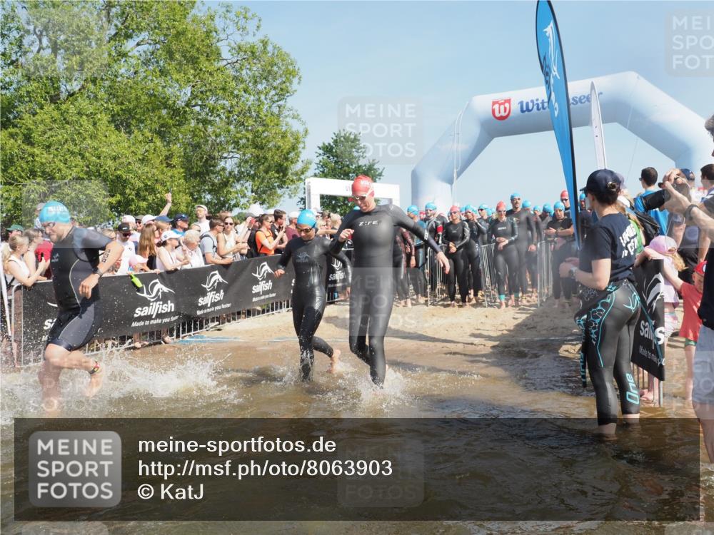 22.06.2025 - Viking Triathlon KatJ http://msf.ph/oto/8063903 22.06.2025 10:03:34 Schwimmen 42, 58, 62, 79, 148, 179, 182, 221, 324, 434, 454, 556, 619, 635, 645, 659 meine-sportfotos.de