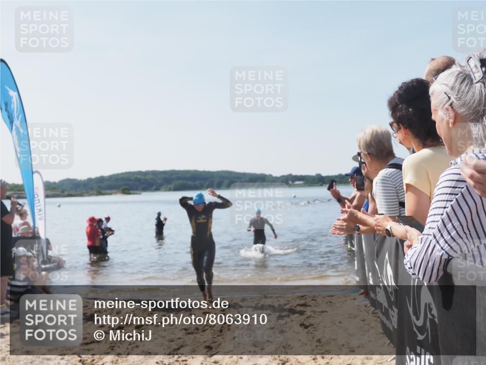 22.06.2025 - Viking Triathlon MichiJ http://msf.ph/oto/8063910 22.06.2025 10:26:20 Schwimmen 9, 526 meine-sportfotos.de