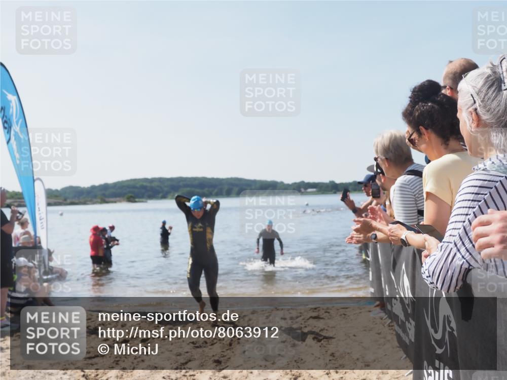 22.06.2025 - Viking Triathlon MichiJ http://msf.ph/oto/8063912 22.06.2025 10:26:21 Schwimmen 9, 526 meine-sportfotos.de