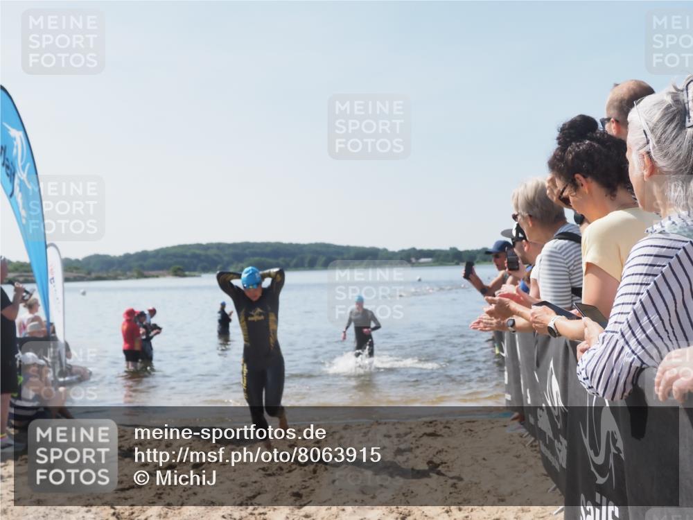 22.06.2025 - Viking Triathlon MichiJ http://msf.ph/oto/8063915 22.06.2025 10:26:21 Schwimmen 9, 526 meine-sportfotos.de