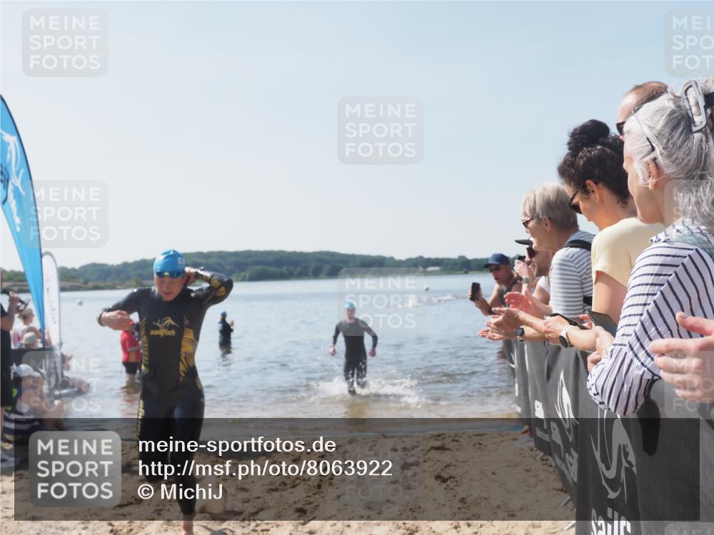 22.06.2025 - Viking Triathlon MichiJ http://msf.ph/oto/8063922 22.06.2025 10:26:22 Schwimmen 9, 526 meine-sportfotos.de