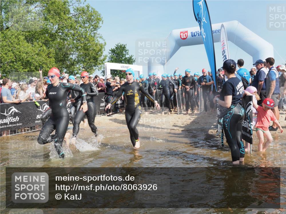 22.06.2025 - Viking Triathlon KatJ http://msf.ph/oto/8063926 22.06.2025 10:03:38 Schwimmen 42, 58, 62, 79, 148, 179, 182, 221, 434, 454, 556, 619, 635, 645, 659 meine-sportfotos.de
