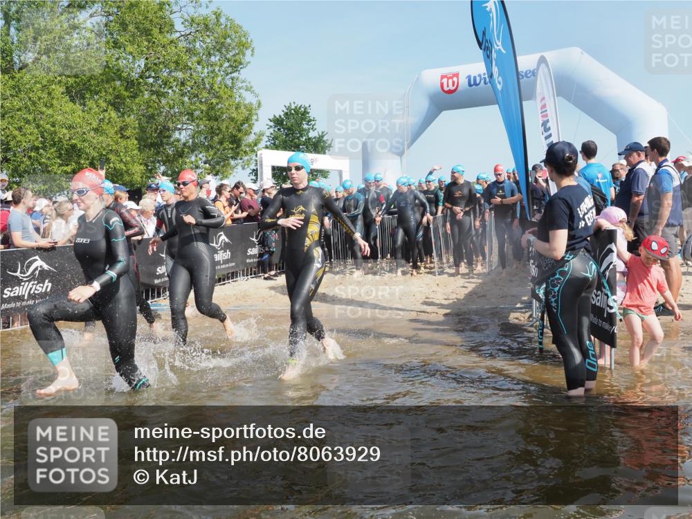 22.06.2025 - Viking Triathlon KatJ http://msf.ph/oto/8063929 22.06.2025 10:03:38 Schwimmen 42, 58, 62, 79, 148, 179, 182, 221, 434, 454, 556, 619, 635, 645, 659 meine-sportfotos.de