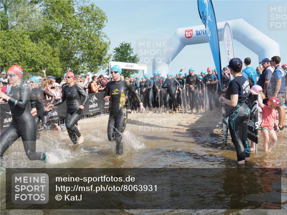 22.06.2025 - Viking Triathlon KatJ http://msf.ph/oto/8063931 22.06.2025 10:03:39 Schwimmen 58, 62, 79, 108, 148, 179, 182, 434, 454, 456, 619, 635, 645, 648, 659 meine-sportfotos.de