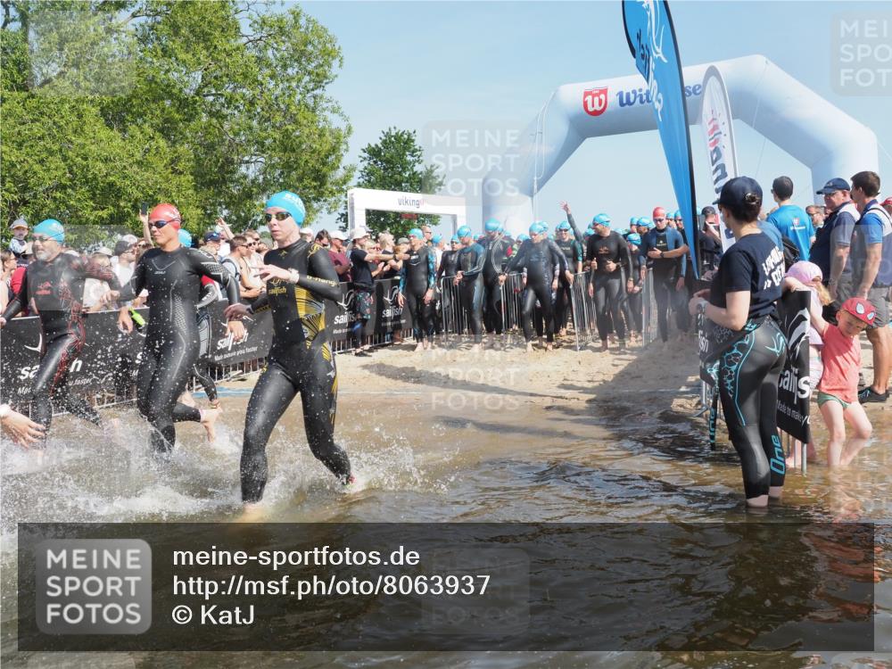 22.06.2025 - Viking Triathlon KatJ http://msf.ph/oto/8063937 22.06.2025 10:03:39 Schwimmen 58, 62, 79, 108, 148, 179, 182, 434, 454, 456, 619, 635, 645, 648, 659 meine-sportfotos.de