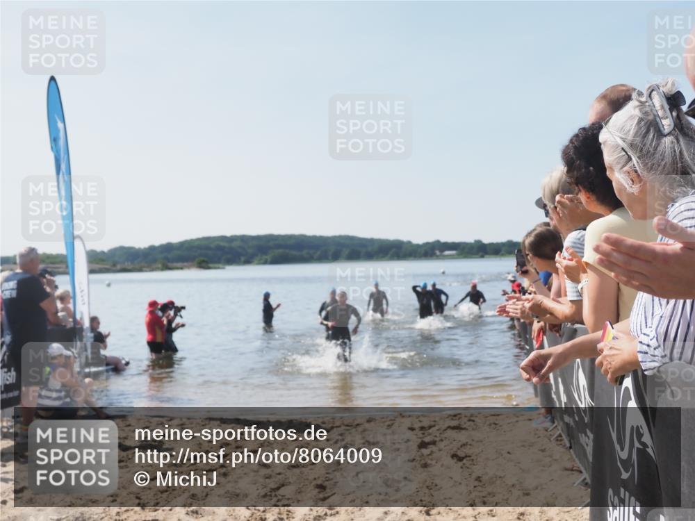 22.06.2025 - Viking Triathlon MichiJ http://msf.ph/oto/8064009 22.06.2025 10:27:01 Schwimmen 52, 81, 145, 288, 623, 661 meine-sportfotos.de