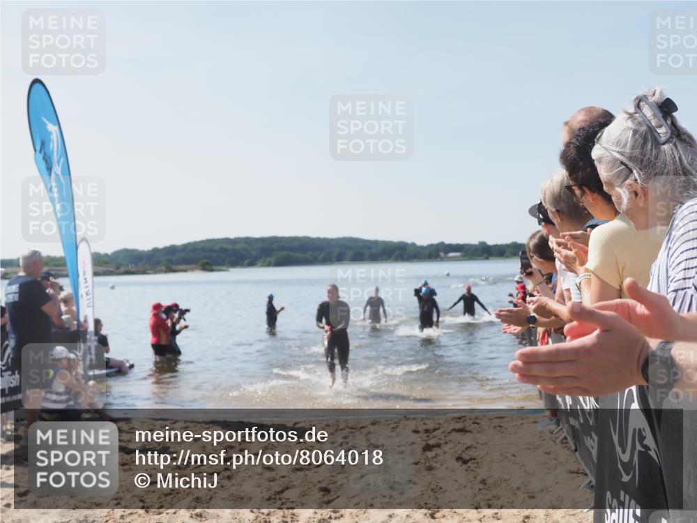 22.06.2025 - Viking Triathlon MichiJ http://msf.ph/oto/8064018 22.06.2025 10:27:02 Schwimmen 52, 81, 145, 288, 623, 661 meine-sportfotos.de