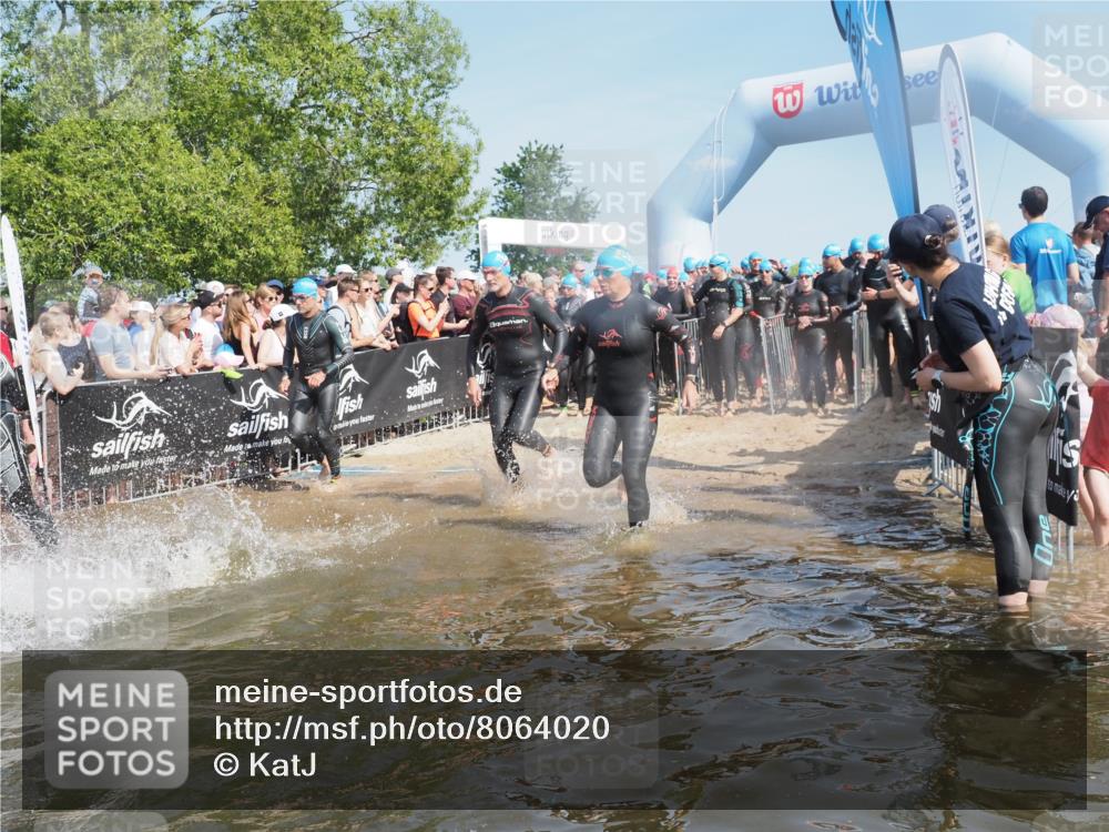 22.06.2025 - Viking Triathlon KatJ http://msf.ph/oto/8064020 22.06.2025 10:03:49 Schwimmen 26, 77, 108, 157, 296, 383, 396, 451, 456, 495, 648 meine-sportfotos.de