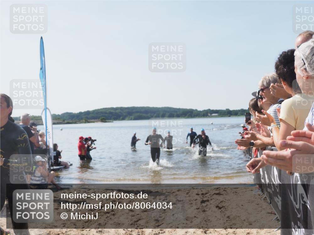 22.06.2025 - Viking Triathlon MichiJ http://msf.ph/oto/8064034 22.06.2025 10:27:04 Schwimmen 52, 81, 145, 288, 623, 661 meine-sportfotos.de