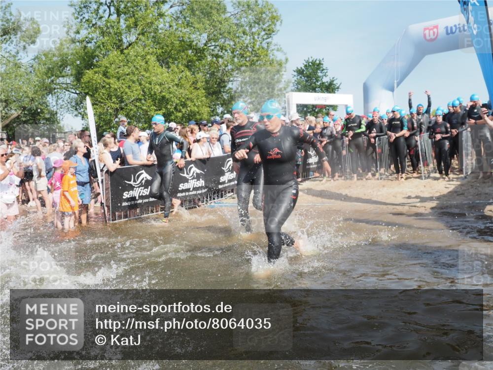 22.06.2025 - Viking Triathlon KatJ http://msf.ph/oto/8064035 22.06.2025 10:03:50 Schwimmen 26, 54, 77, 108, 157, 215, 242, 296, 336, 383, 396, 451, 456, 495, 648 meine-sportfotos.de
