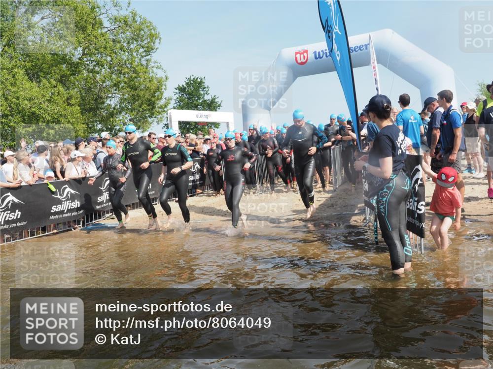 22.06.2025 - Viking Triathlon KatJ http://msf.ph/oto/8064049 22.06.2025 10:03:53 Schwimmen 26, 54, 77, 108, 157, 215, 242, 296, 336, 383, 396, 451, 456, 495, 648 meine-sportfotos.de