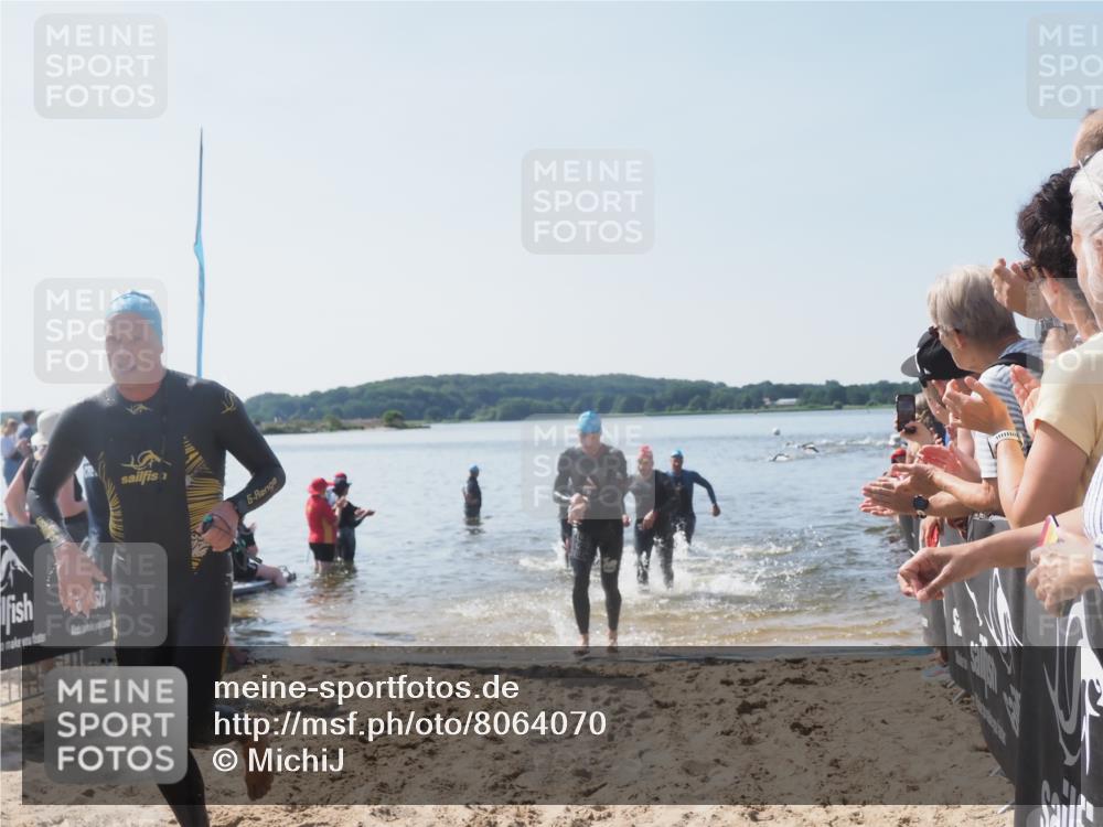 22.06.2025 - Viking Triathlon MichiJ http://msf.ph/oto/8064070 22.06.2025 10:27:09 Schwimmen 52, 81, 145, 288, 623 meine-sportfotos.de