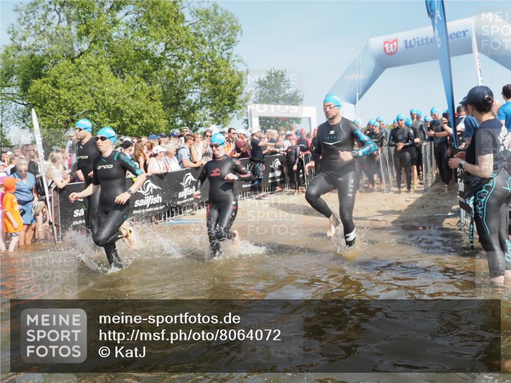 22.06.2025 - Viking Triathlon KatJ http://msf.ph/oto/8064072 22.06.2025 10:03:54 Schwimmen 26, 54, 77, 157, 215, 220, 242, 296, 336, 383, 396, 433, 451, 495, 639 meine-sportfotos.de